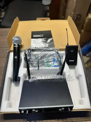 Shure 3-in-1 Professional Wireless Microphone System