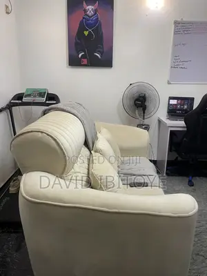 3 Sitter Couch
