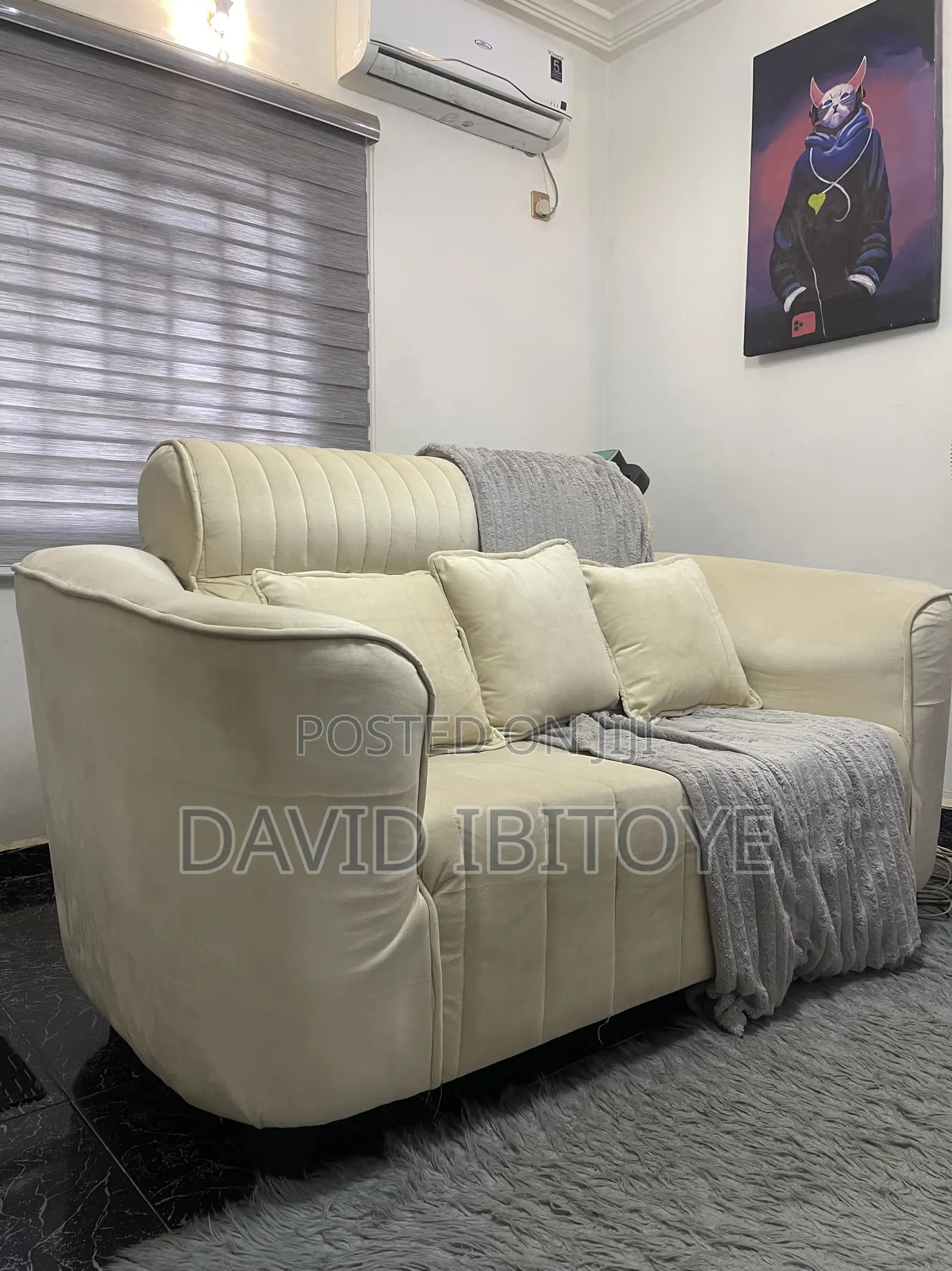 3 Sitter Couch