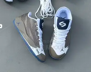 Men’s Basketball Sneakers – White, Grey & Blue Lace-Up Sports Shoes