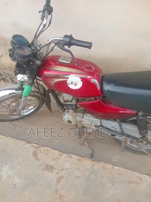 Bajaj Boxer 2021 Red