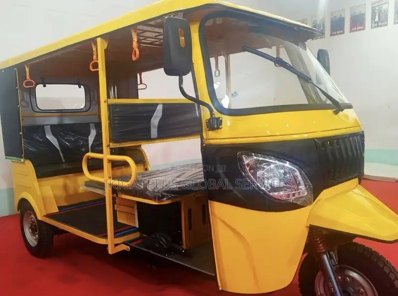 New Bus 2025 Yellow