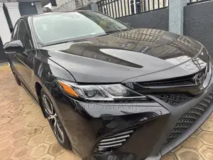 Toyota Camry SE (2.5L 4cyl 8A) 2019 Black