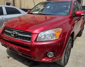 Toyota RAV4 2010 Red