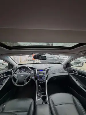 Hyundai Sonata 2012 Silver