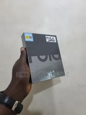 New Samsung Galaxy Z Fold4 256 GB Gray