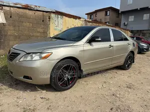 Toyota Camry 2008 Gold