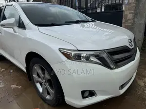 Toyota Venza Limited 2014 White