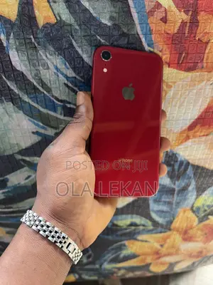 Apple iPhone XR 64 GB Red