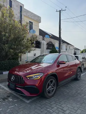 Mercedes-Benz GLA 250 2021 Red