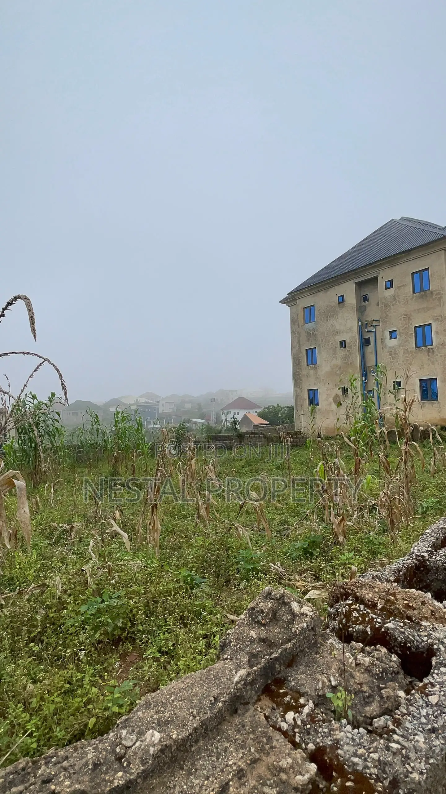Buildable 850sqm Plot of Land