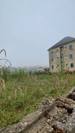 Buildable 850sqm Plot of Land