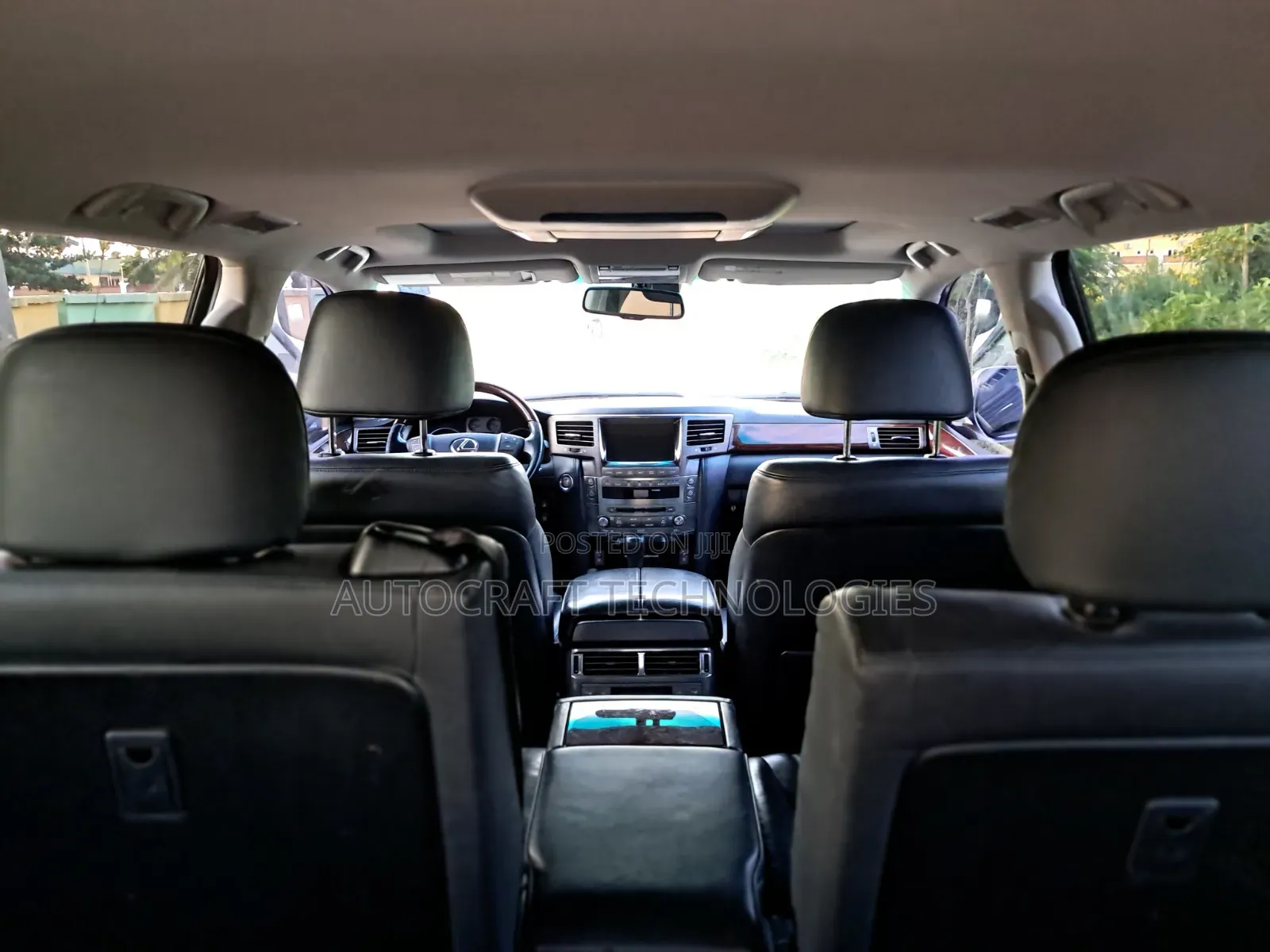 Lexus LX 570 2011 Silver