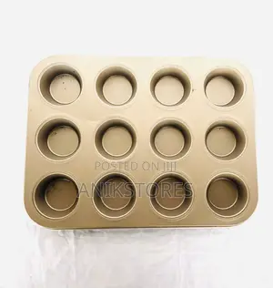 12 Holes Cupcake Pan