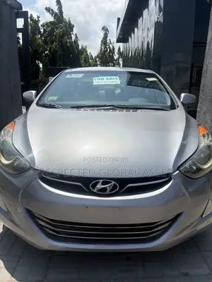 Hyundai Elantra 2025 Silver