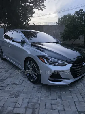 Hyundai Elantra Sport Sedan FWD (1.6L 4cyl 6M) 2017 Silver