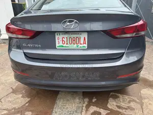 Hyundai Elantra SE 2018 Gray