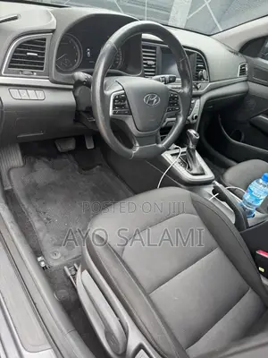 Hyundai Elantra SE 2018 Gray