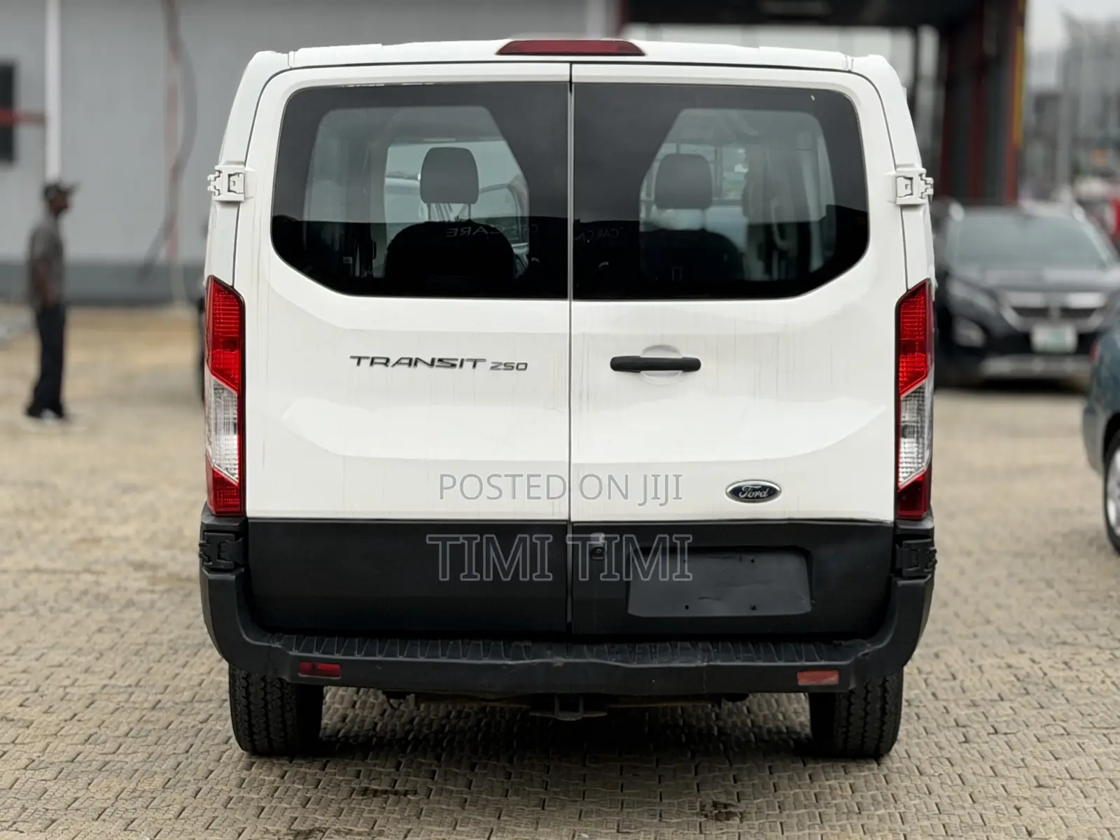 Ford Transit-350 2017 White
