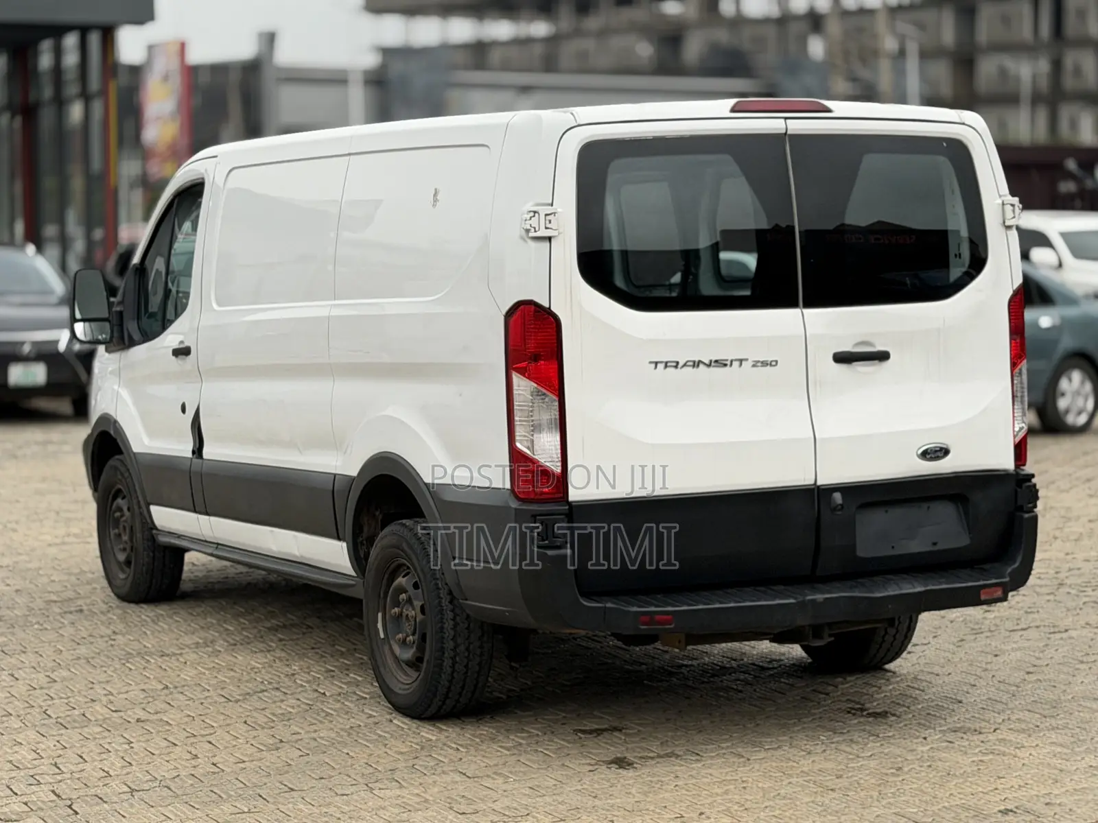 Ford Transit-350 2017 White