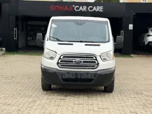 Ford Transit-350 2017 White