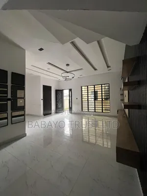 5bdrm Duplex in Lekki Phase 1 for rent
