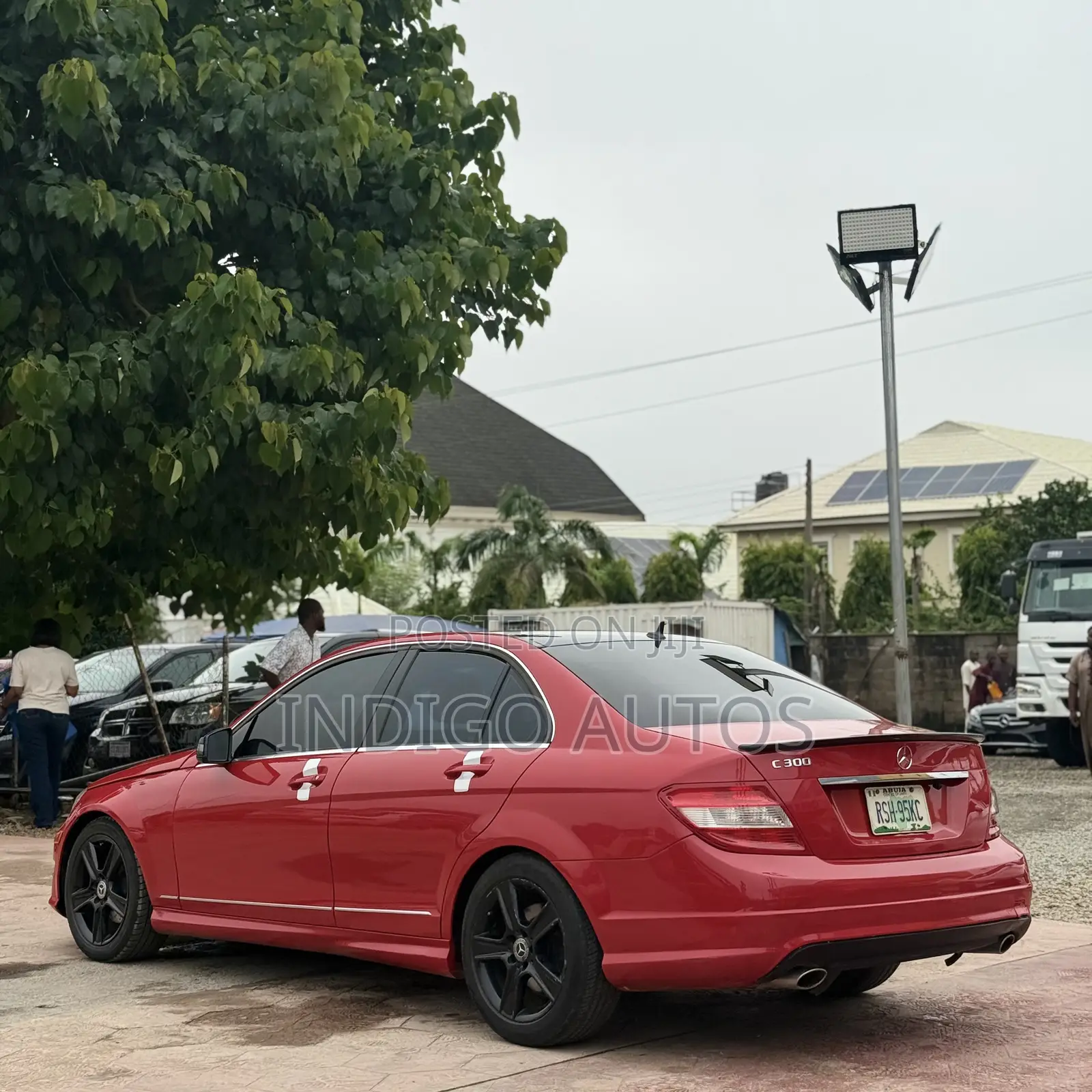Mercedes-Benz C300 2010 Red