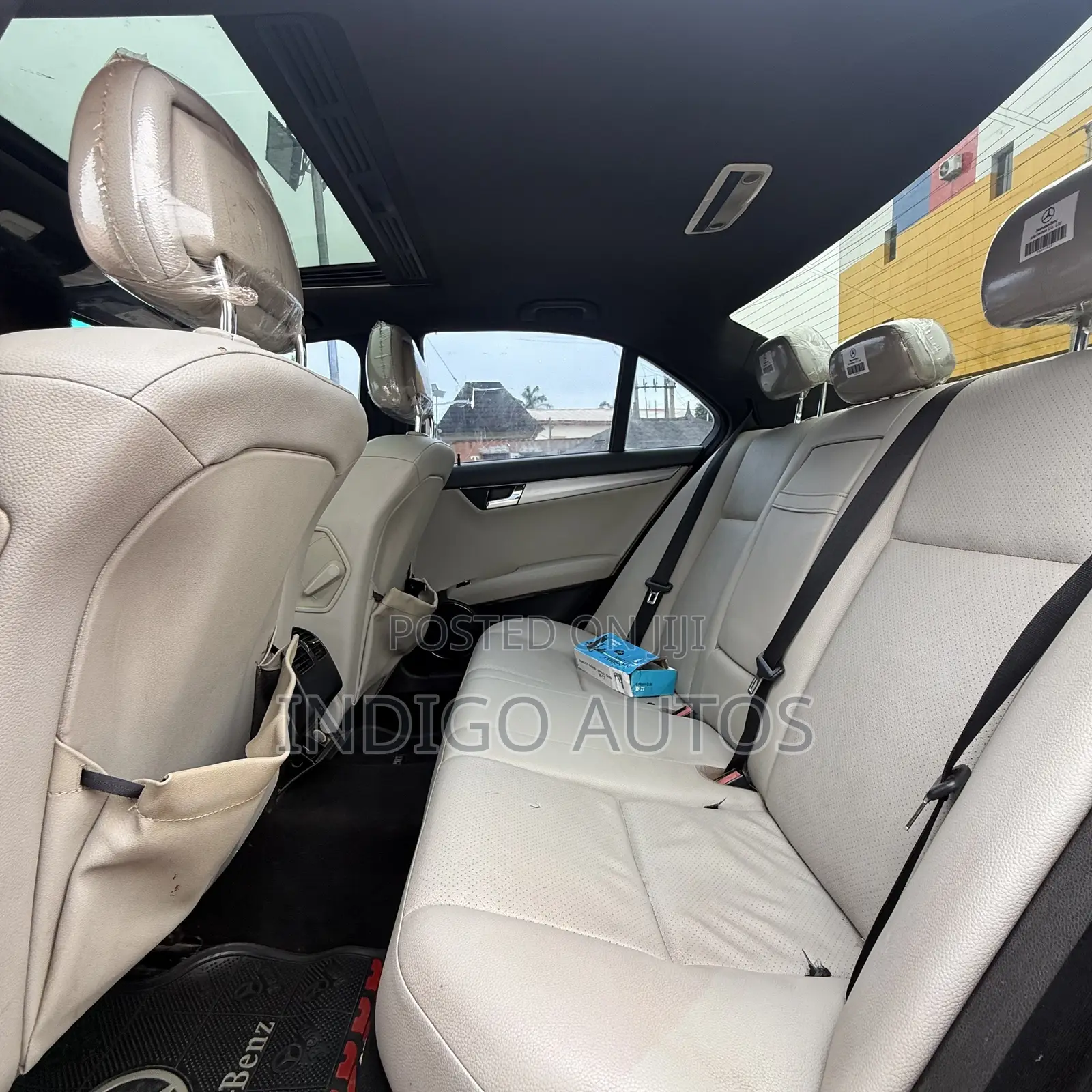 Mercedes-Benz C300 2010 Red