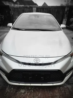 Toyota Corolla LE 2022 Silver
