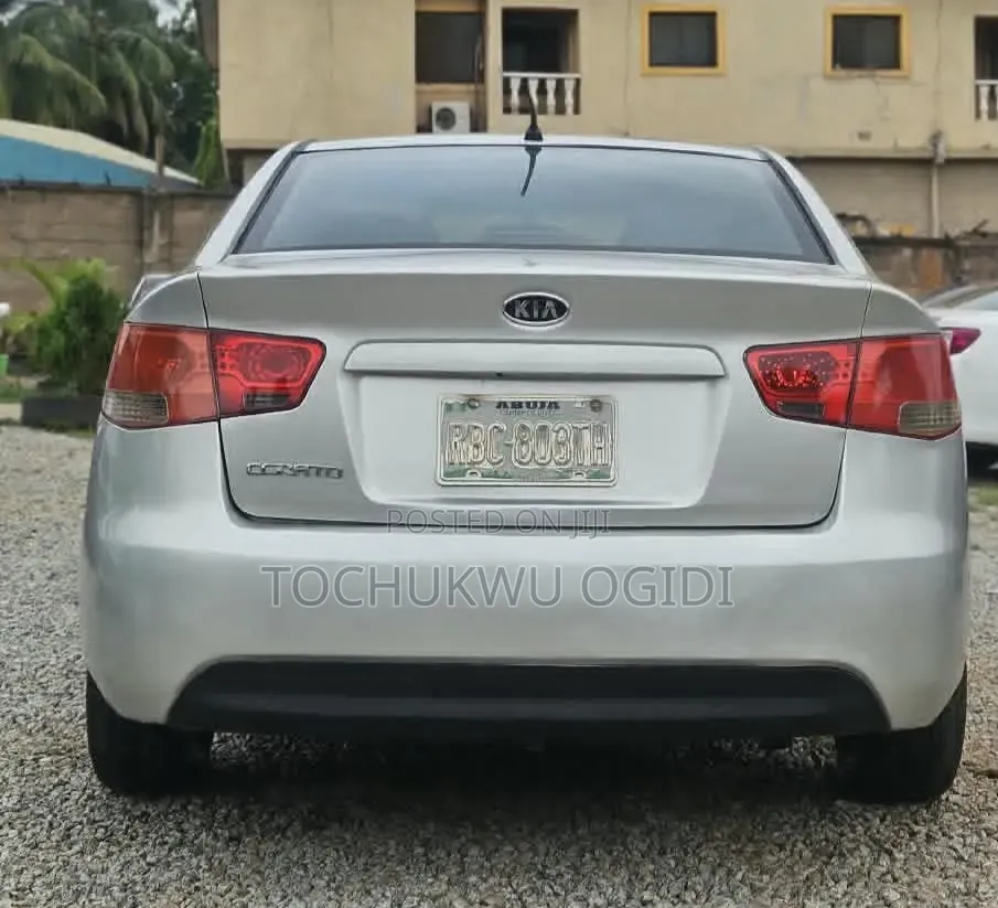 Kia Cerato 2011 Silver