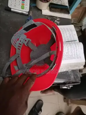 Construction Site Safety Helmets - Bulk Supply Industrial Hard Hats