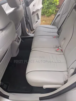 Toyota Venza AWD 2011 Silver