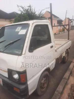 Daihatsu Hijet 2005 White