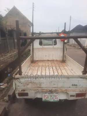 Daihatsu Hijet 2005 White