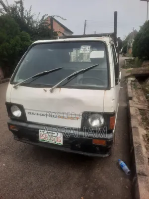 Daihatsu Hijet 2005 White
