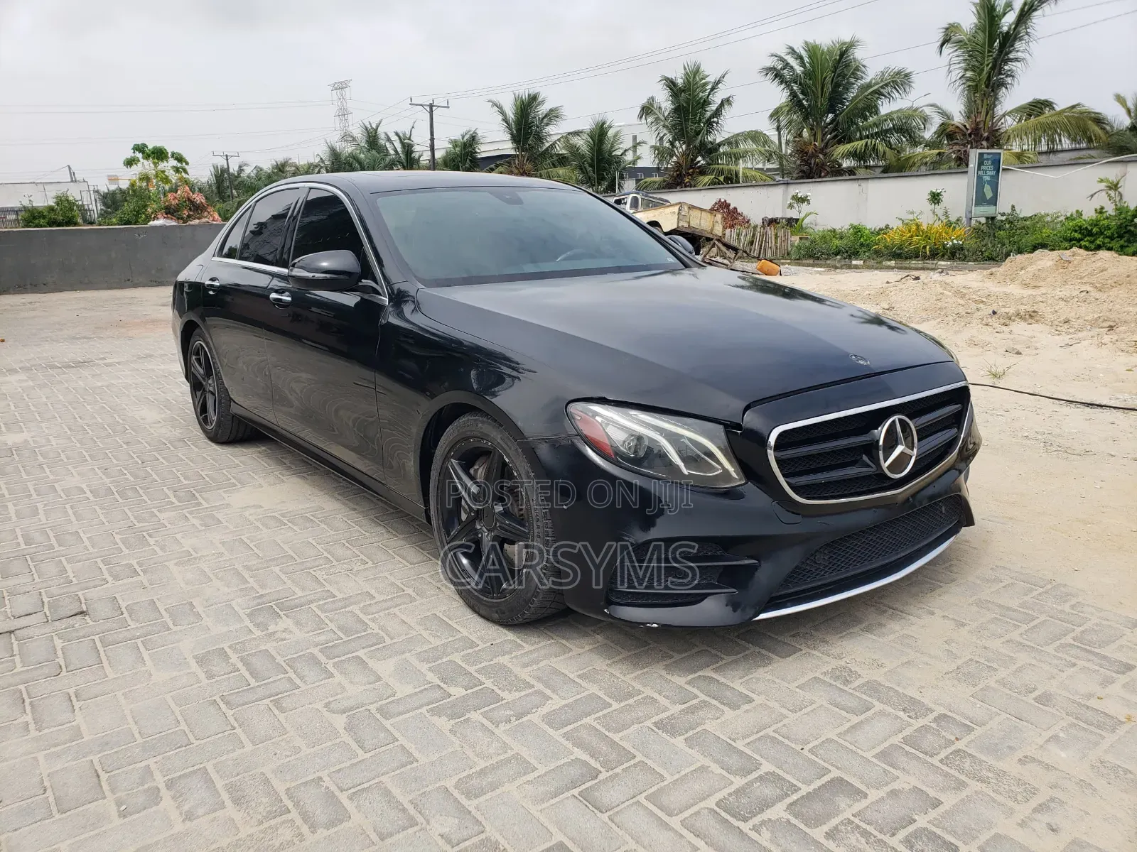 Mercedes-Benz E300 2017 Black