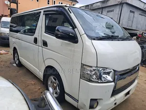 Toyota HiAce 2011 White