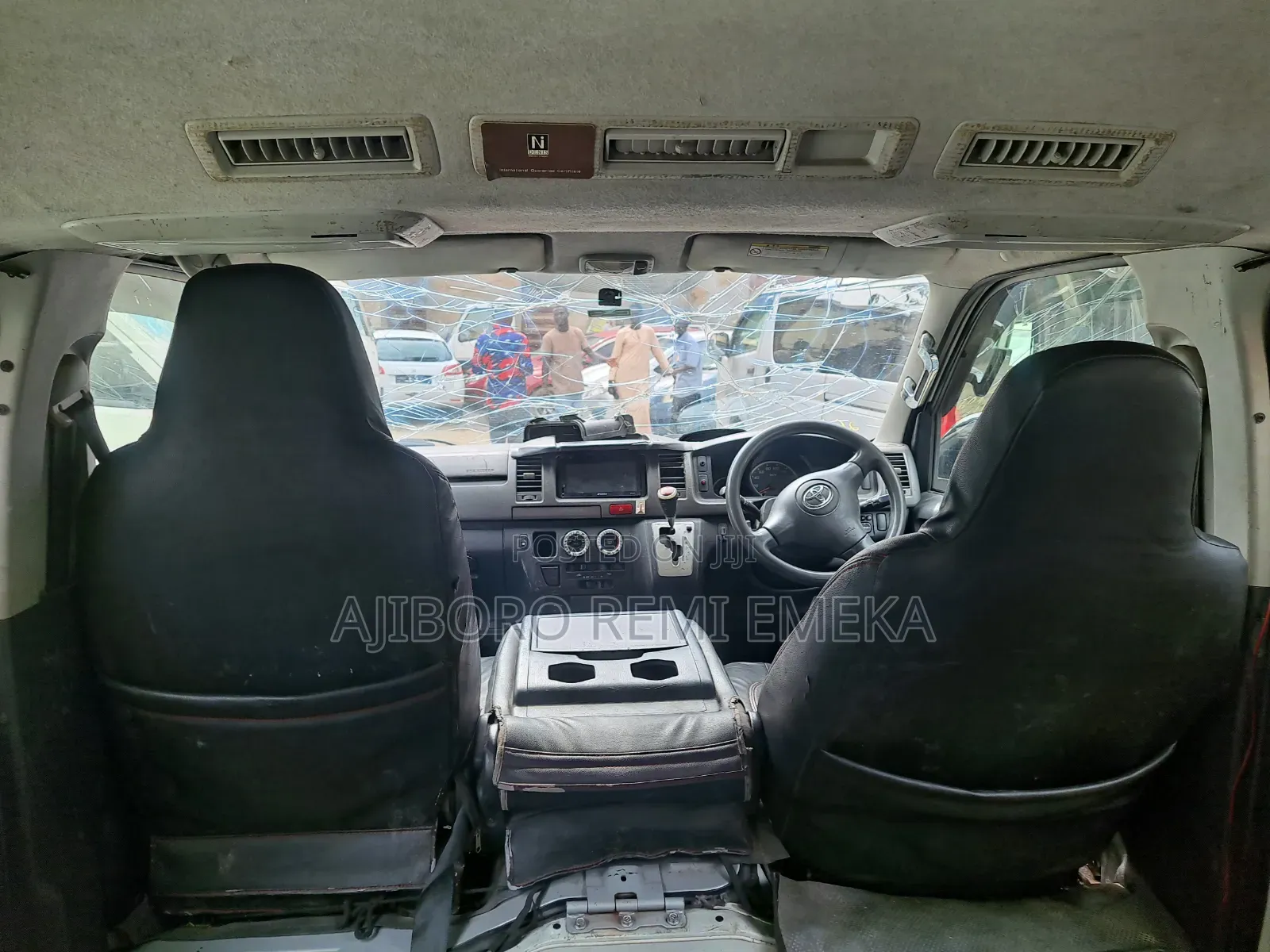 Toyota HiAce 2011 White