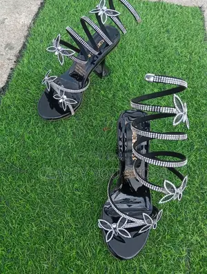 High Quality Women’s Spiral Rhinestone Flower Heeled Sandals