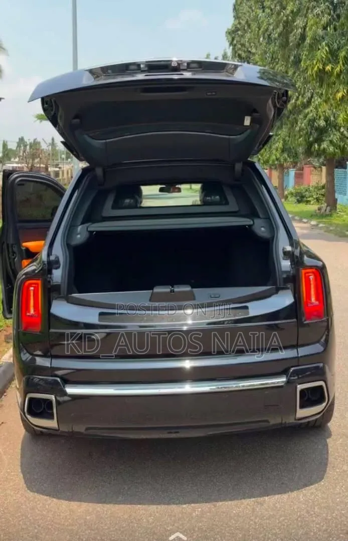 Rolls-Royce Cullinan 2025 Black