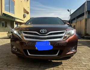 Toyota Venza LE 2010 Brown