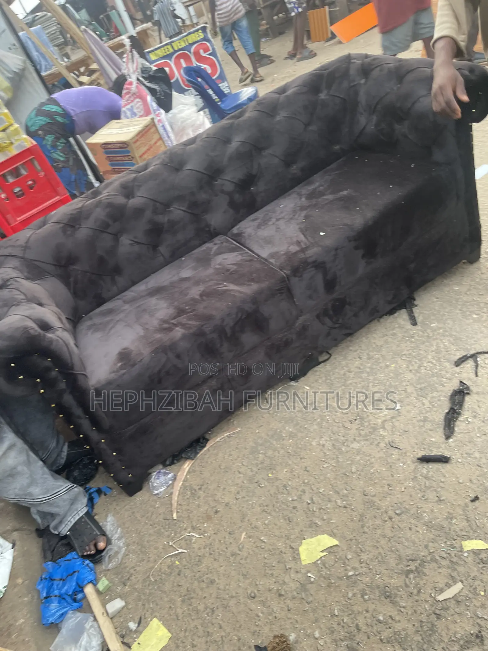 Complet 7 Seaters Chesterfied Sofa