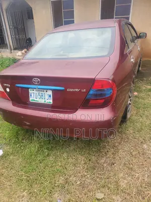 Toyota Camry LE 4dr Sedan (2.4L 4cyl 4A) 2004 Red