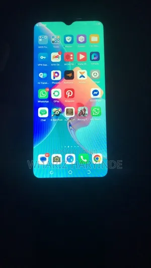 Tecno Spark 8C 64 GB Silver