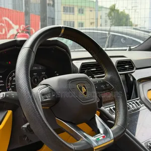 Lamborghini Urus 2022 Yellow