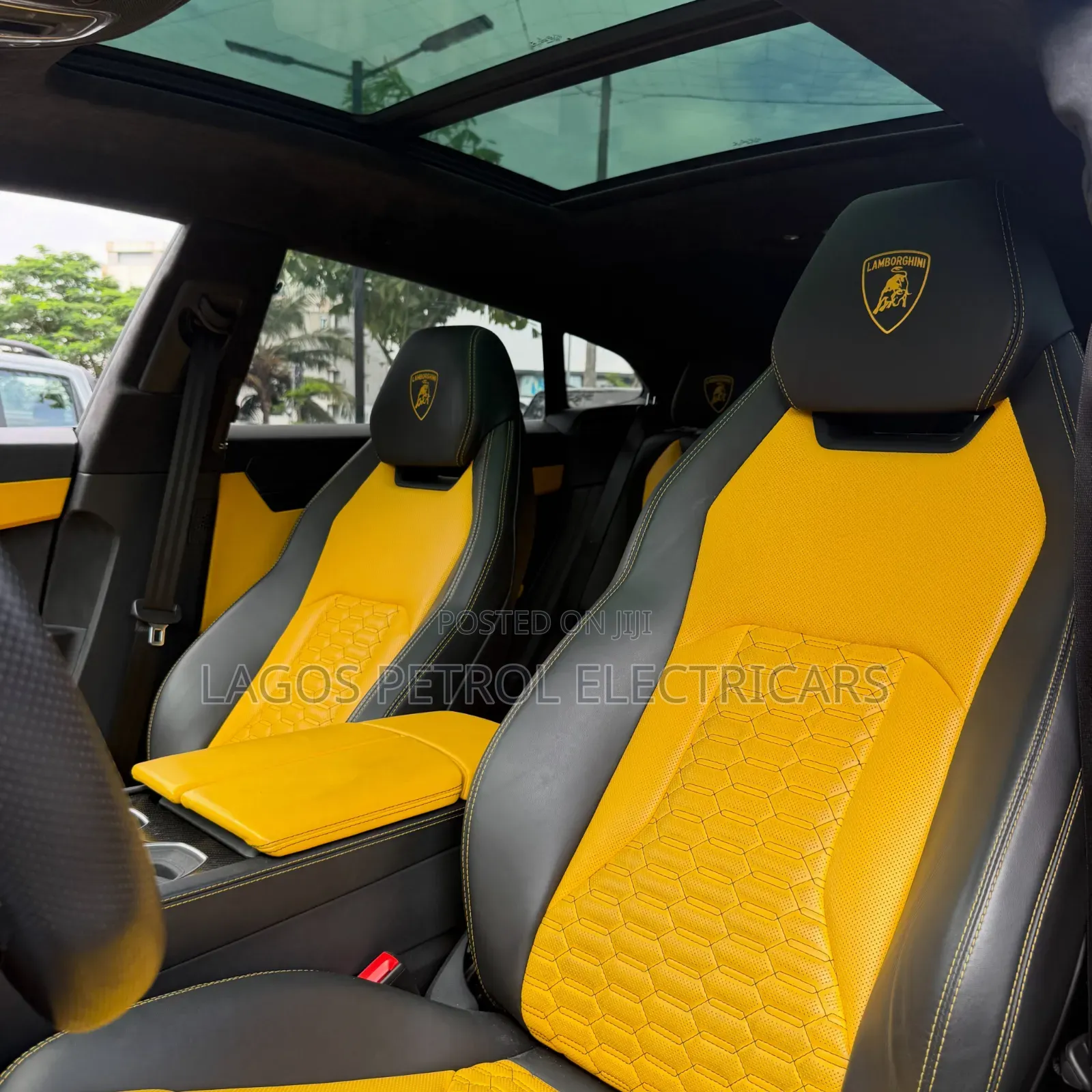 Lamborghini Urus 2022 Yellow