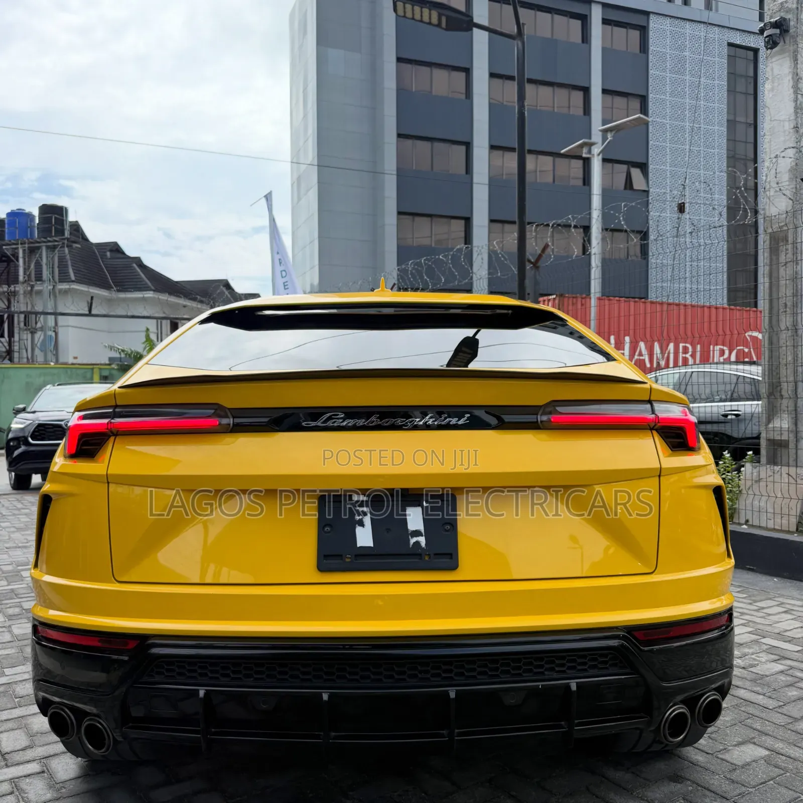 Lamborghini Urus 2022 Yellow
