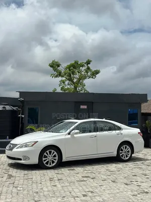 Lexus ES 2012 White