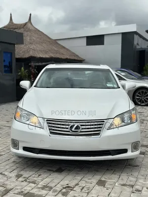 Lexus ES 2012 White