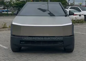 Tesla Cybertruck Cyberbeast 2024 Silver